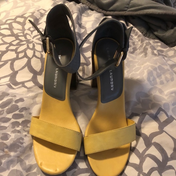 Size 10 ADORABLE Chinese Laundry strappy heels! - Picture 1 of 3